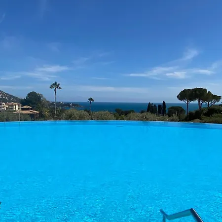 Village Cap-esterel - Agay - Saint-raphael * Saint-Raphael (Var)